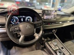 ميتسوبيشي اوتلاندر